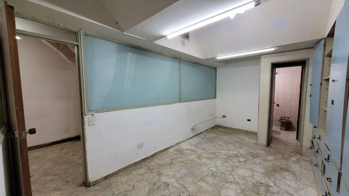 Local a la calle en venta Flores 8