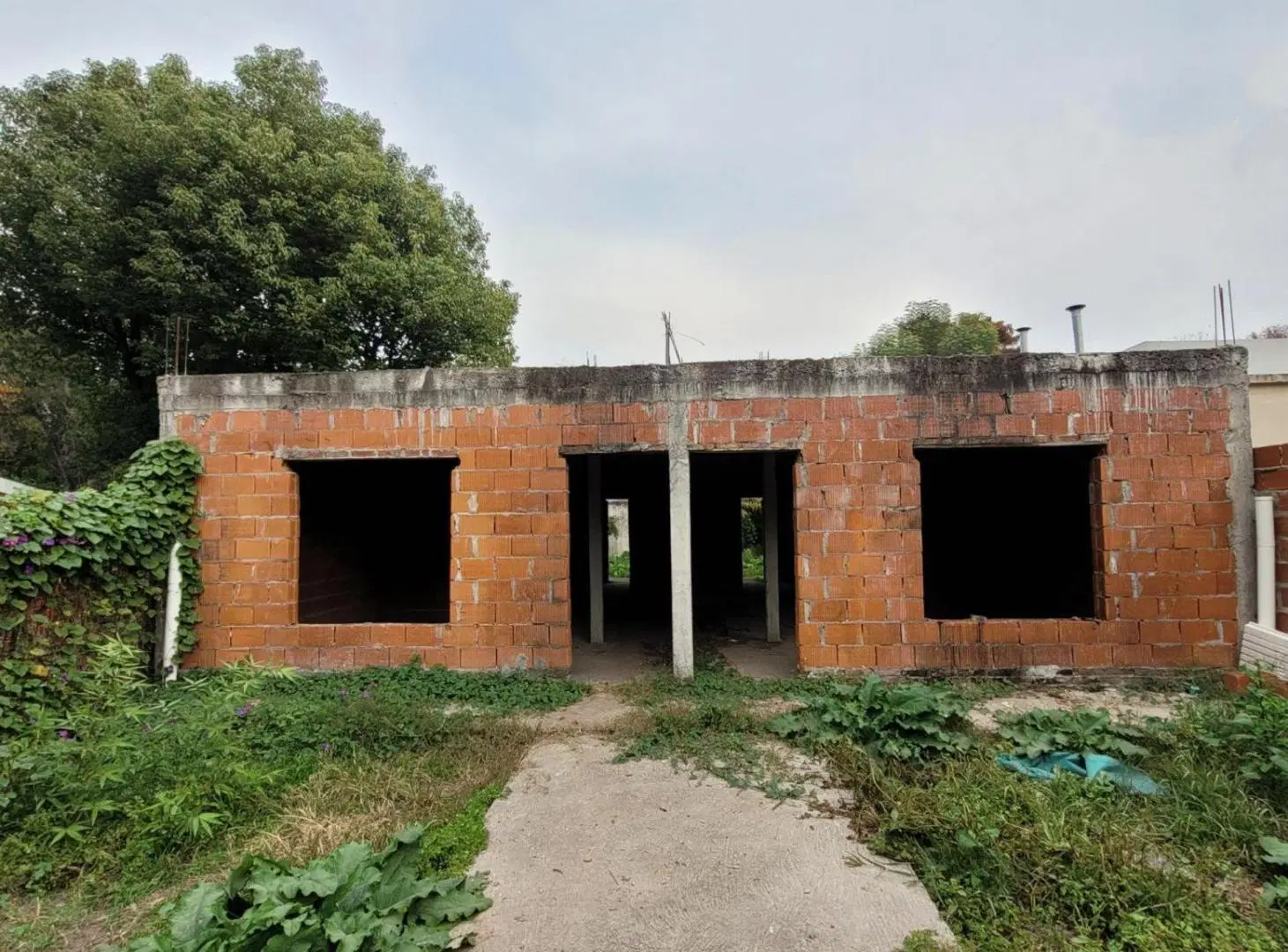 Terreno en venta en Del Viso 4