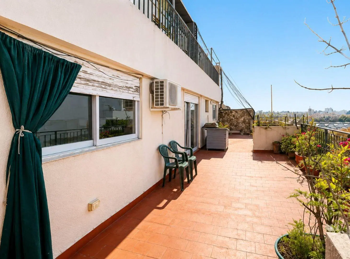 Piso de 210 m² balcon aterrazado con Vista a Plaza 4