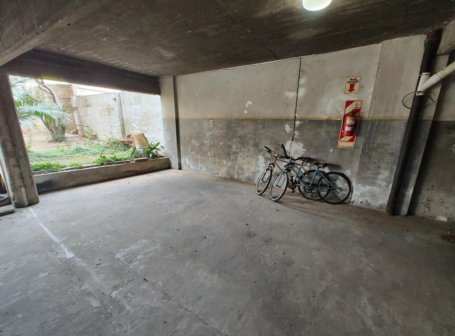 Foto de Venta Cochera cubierta en Villa Luro. Inversión., imagen 1