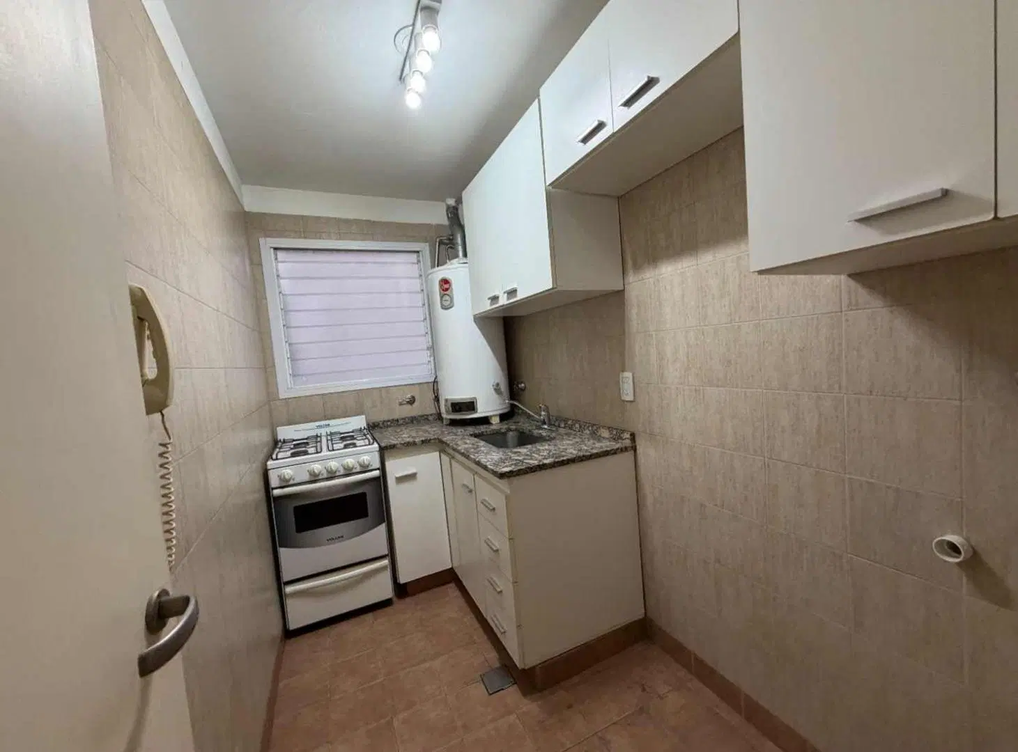 ALQUILER 2 AMB CON BALCON Y BAULERA EN ALMAGRO 2
