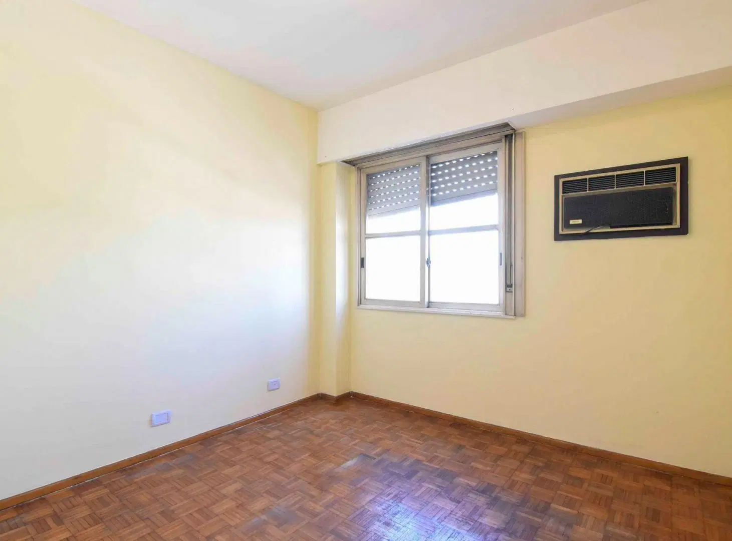 Departamento en Alquiler – 2 Amb con Balcón FLORES 2