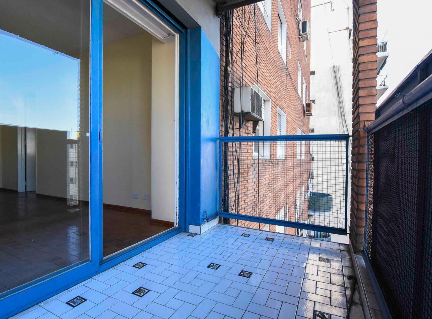 Foto de Departamento en Alquiler – 2 Amb con Balcón FLORES, imagen 4
