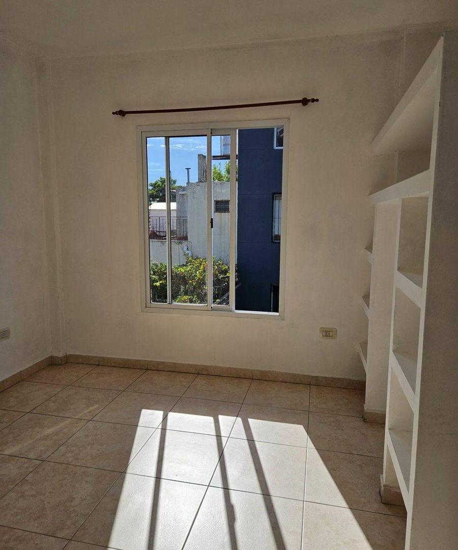 Foto de VENTA MONOAMBIENTE LUMINOSO C/ BALCÓN EN MORON, imagen 5