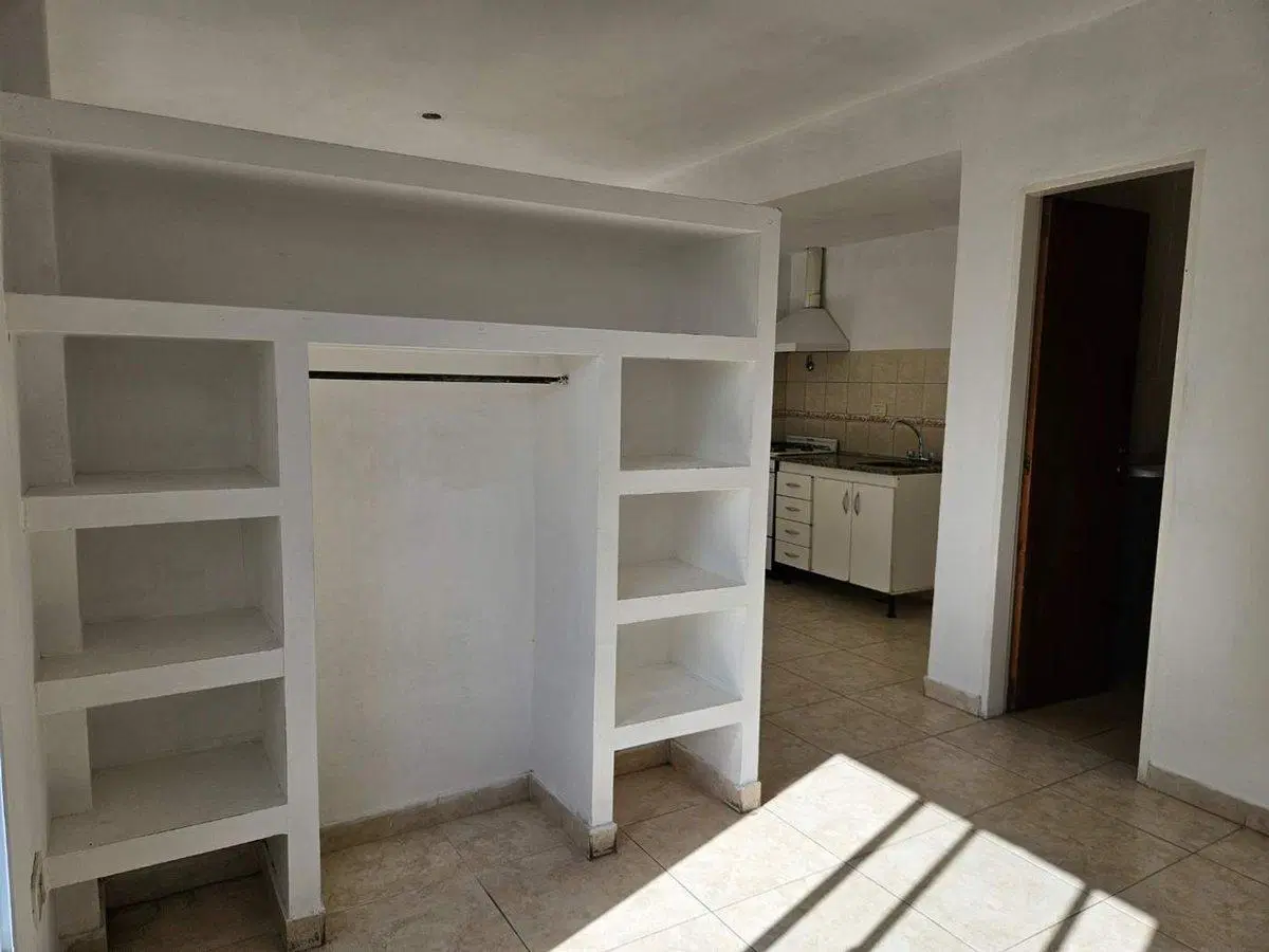 VENTA MONOAMBIENTE LUMINOSO C/ BALCÓN EN MORON 8