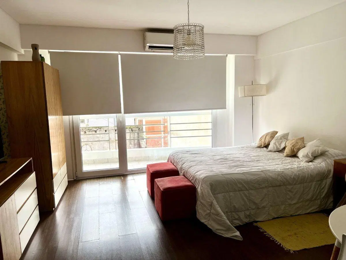 MONOAMBIENTE con BALCON/APTO PROF/ RETIRO 3