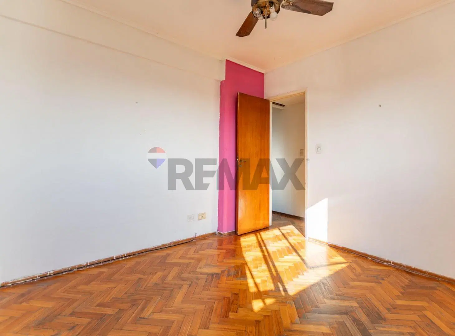 VENTA 2 AMB PLAZA FLORES SUBTE TREN BALCÓN 5