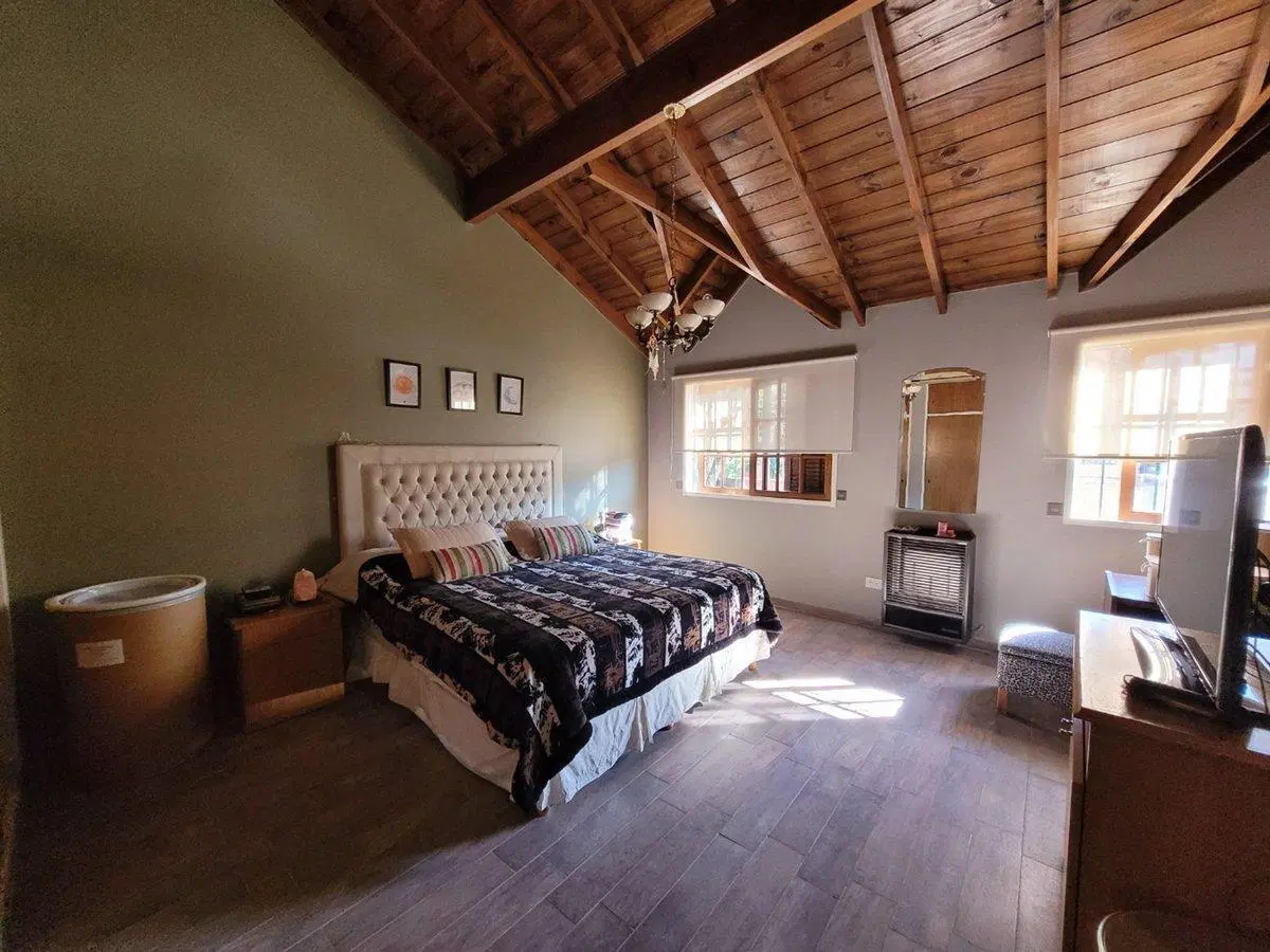 Hermosa Casa Triplex en venta en Villa Gral. Mitre 2