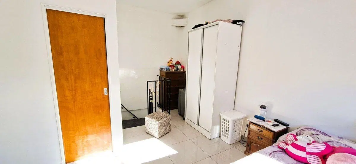 Casa Lote Propio: 4 Suites, 2 Cocheras y Seguridad 4