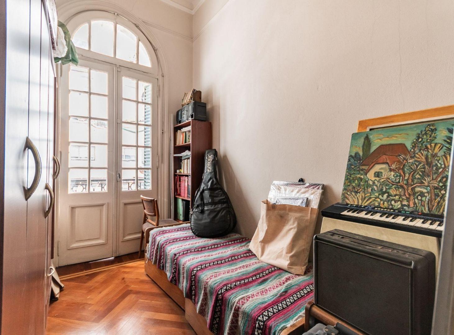 Foto de VENTA CASA + 2 LOCALES A PASOS DE AV CABILDO, imagen 2