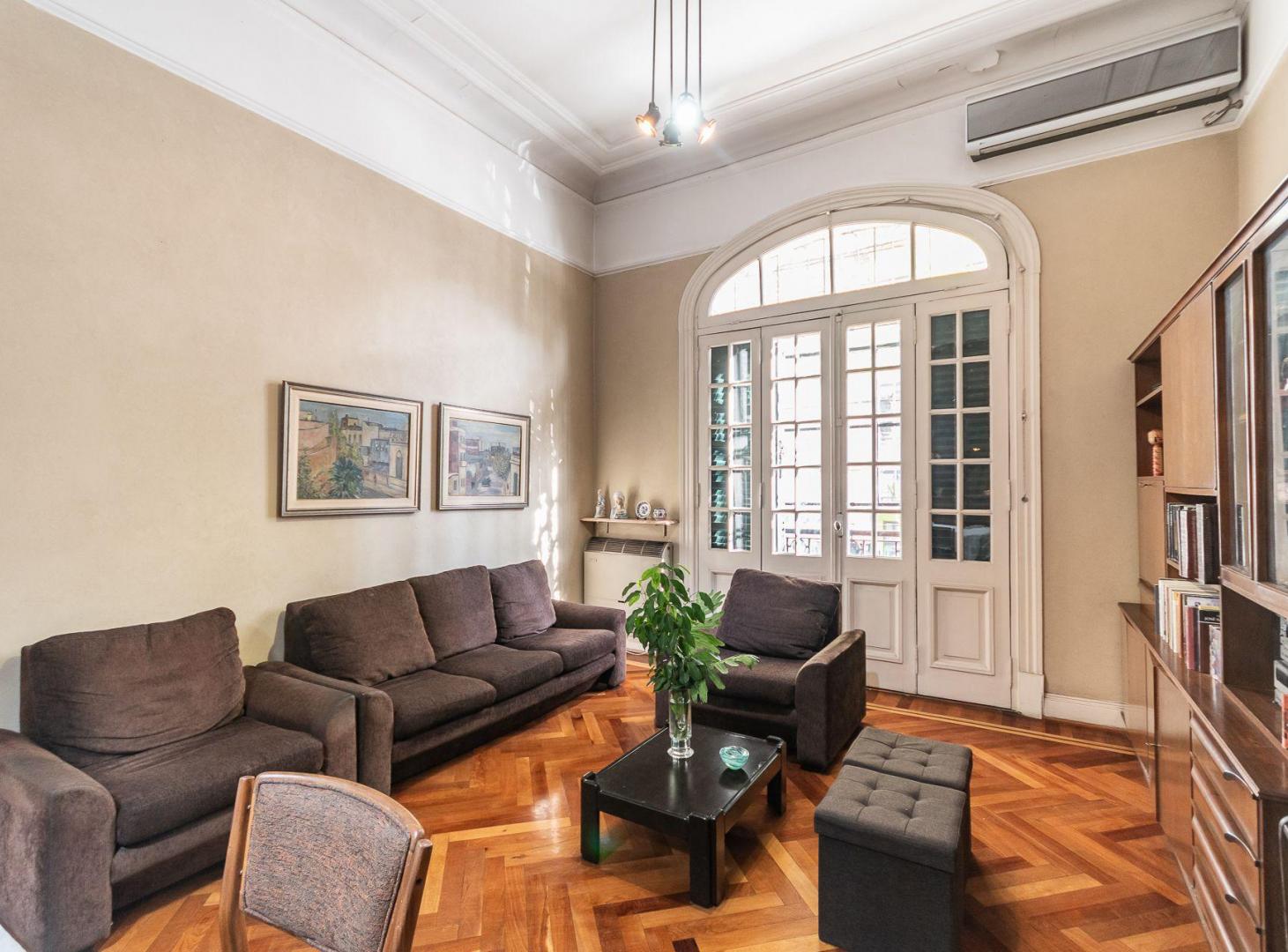 Foto de VENTA CASA + 2 LOCALES A PASOS DE AV CABILDO, imagen 4