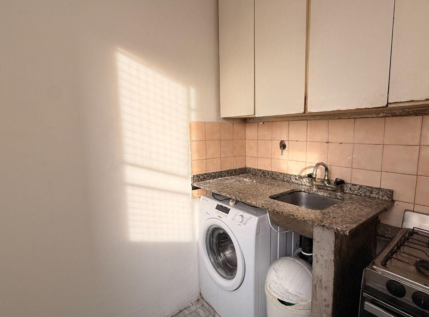 Foto de VENTA DEPARTAMENTO 2 AMBIENTES LUMINOSO EN BOEDO, imagen 5