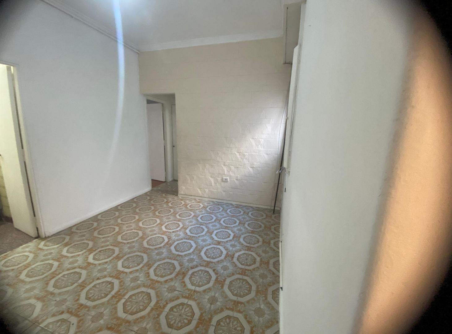 Foto de VENTA DEPARTAMENTO 2 AMB. FLORES APTO CREDITO, imagen 4