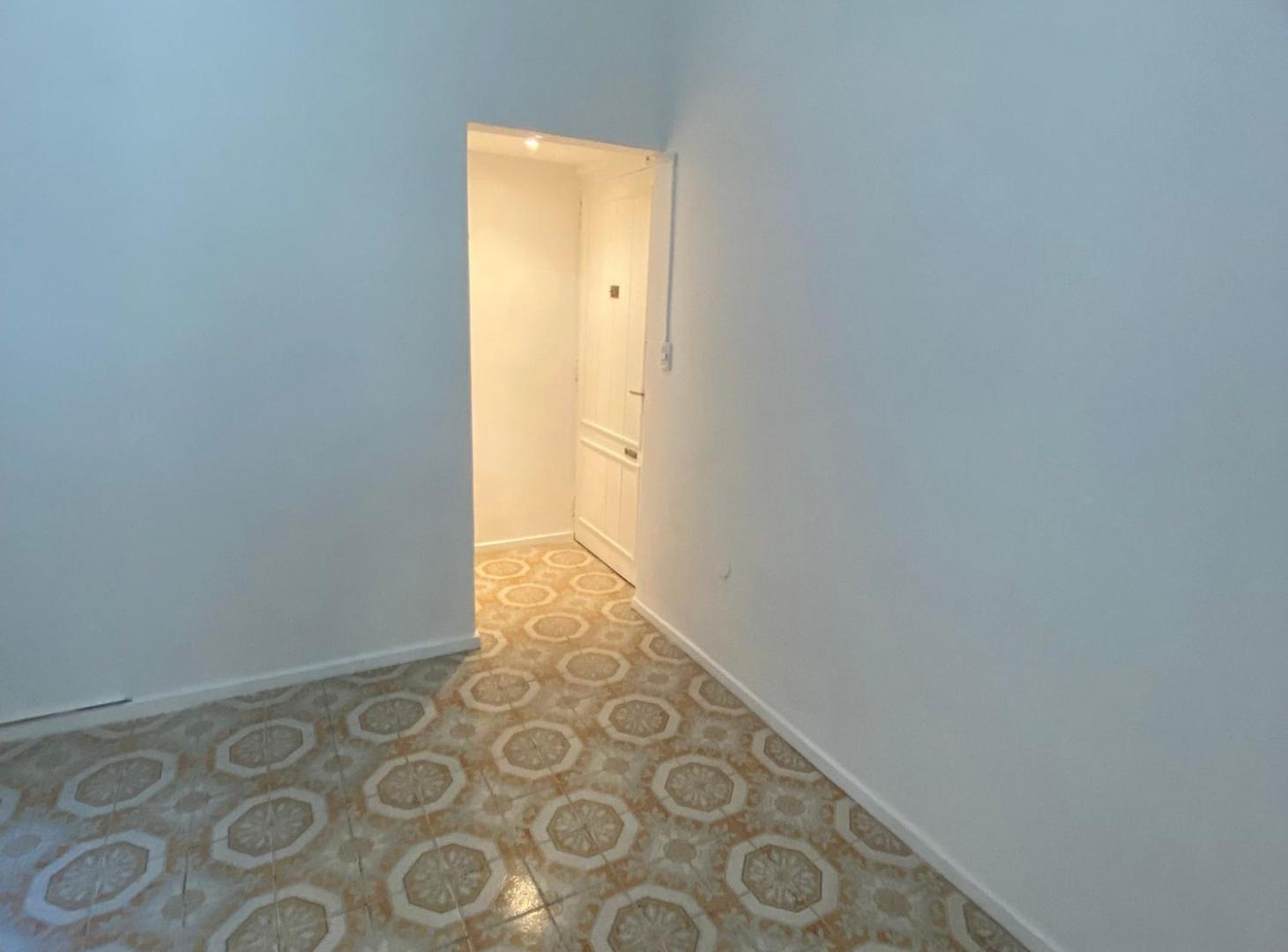 Foto de VENTA DEPARTAMENTO 2 AMB. FLORES APTO CREDITO, imagen 1