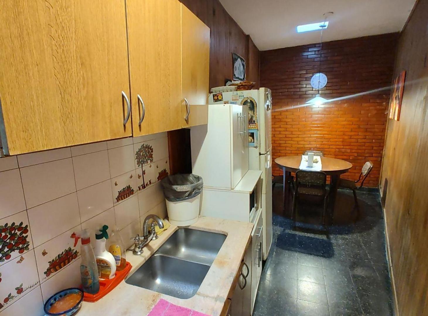 Foto de Venta casa 5 amb. Mataderos, cochera y terraza., imagen 2