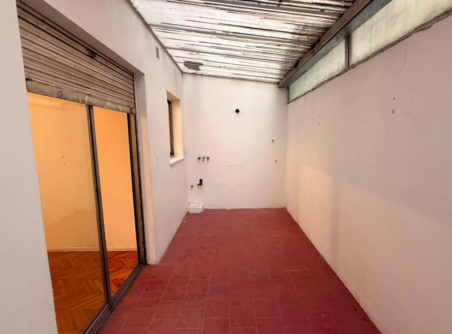 Foto de 2 AMB VENTA Alto Palermo Apt Prof con PATIO Amplio, imagen 4