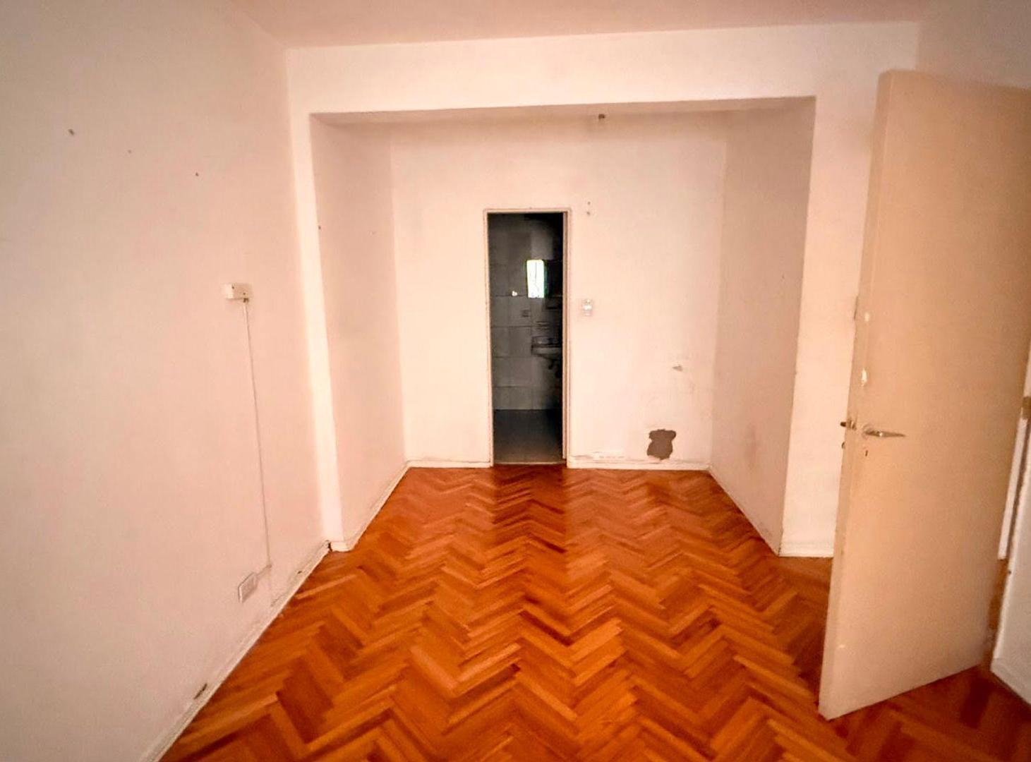 Foto de 2 AMB VENTA Alto Palermo Apt Prof con PATIO Amplio, imagen 3