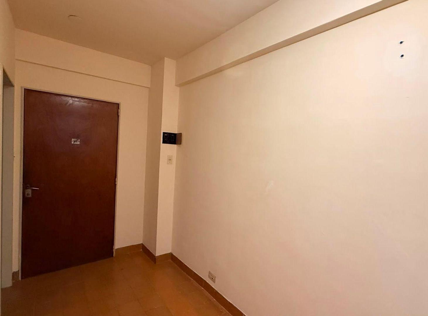 Foto de 2 AMB VENTA Alto Palermo Apt Prof con PATIO Amplio, imagen 1
