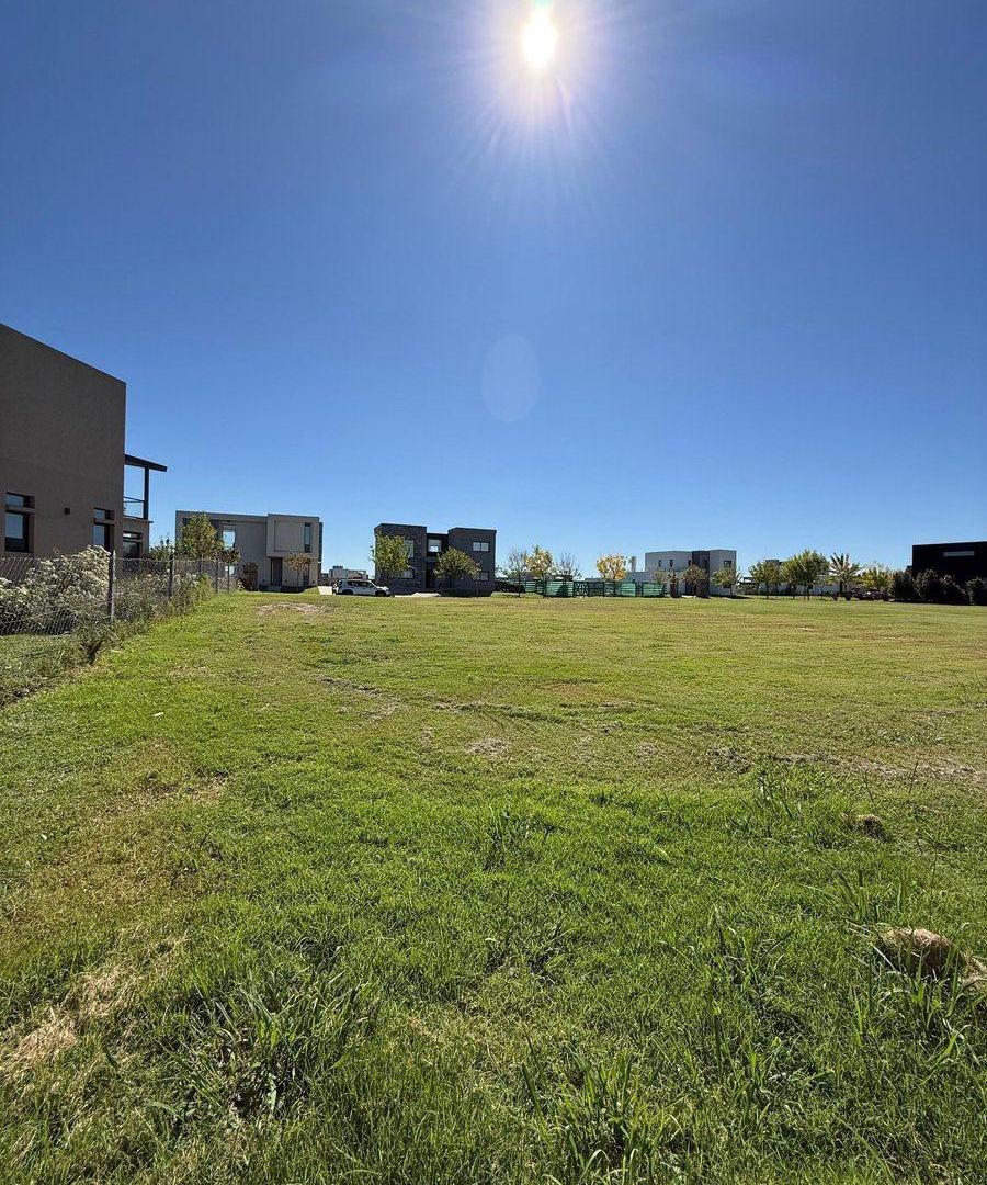 Foto de Lote en Venta en El Naudir – Listo para Construir, imagen 3