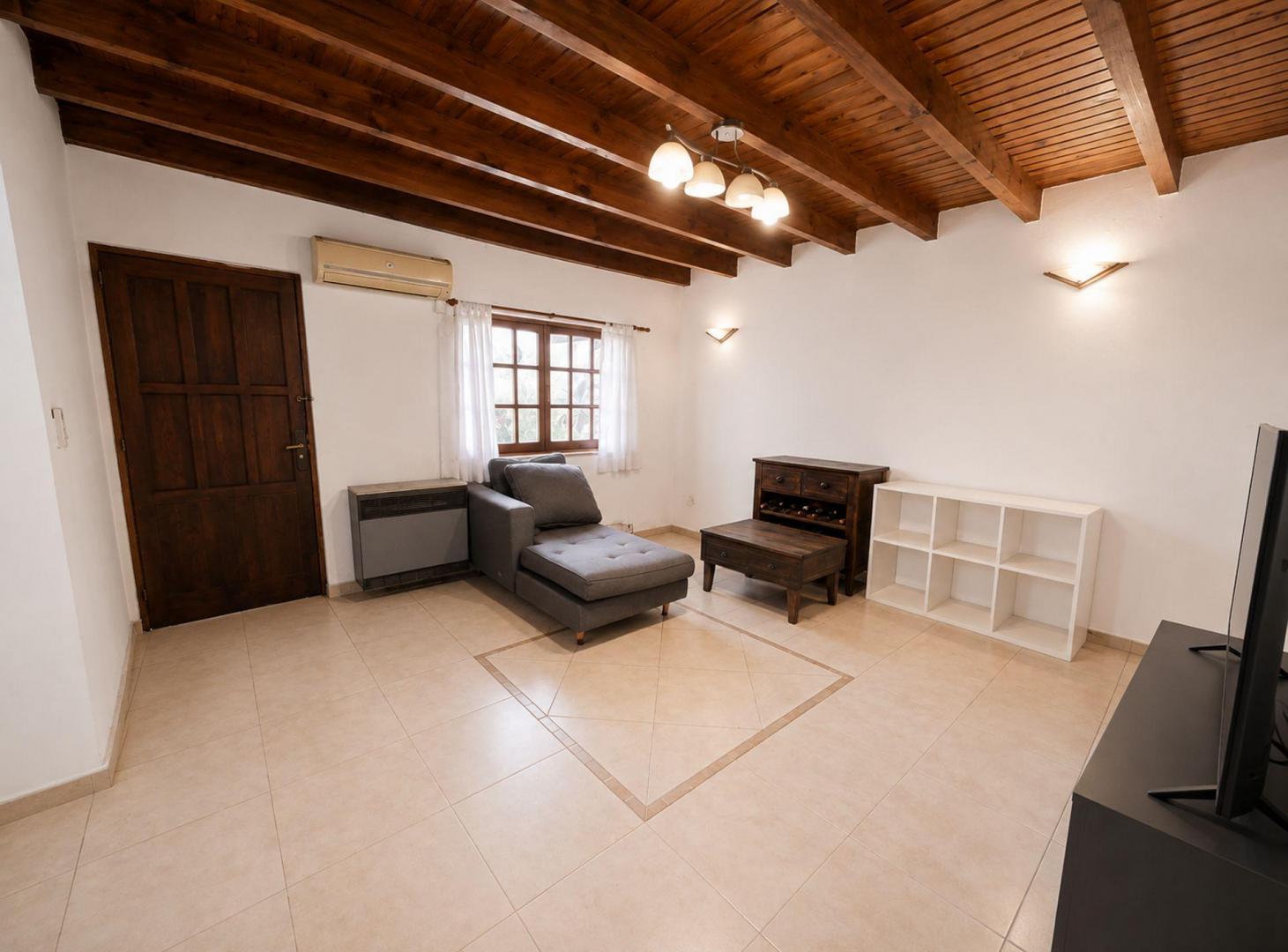 Foto de Venta PH 4 Ambientes C/Terraza, Cochera. MATADEROS, imagen 1