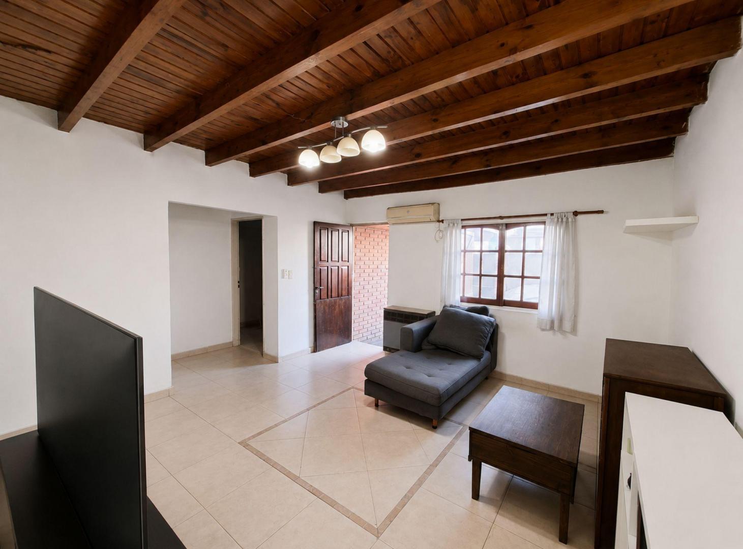 Foto de Venta PH 4 Ambientes C/Terraza, Cochera. MATADEROS, imagen 1