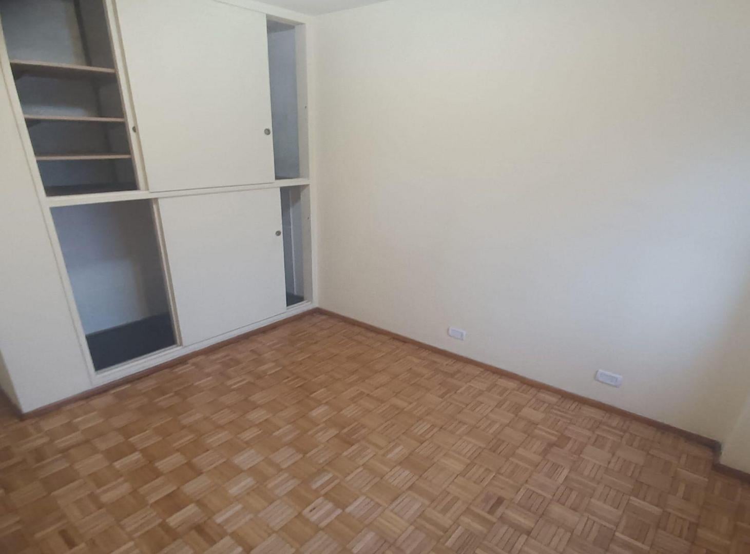 Foto de Departamento en Alquiler – 2 Amb con Balcón FLORES, imagen 1