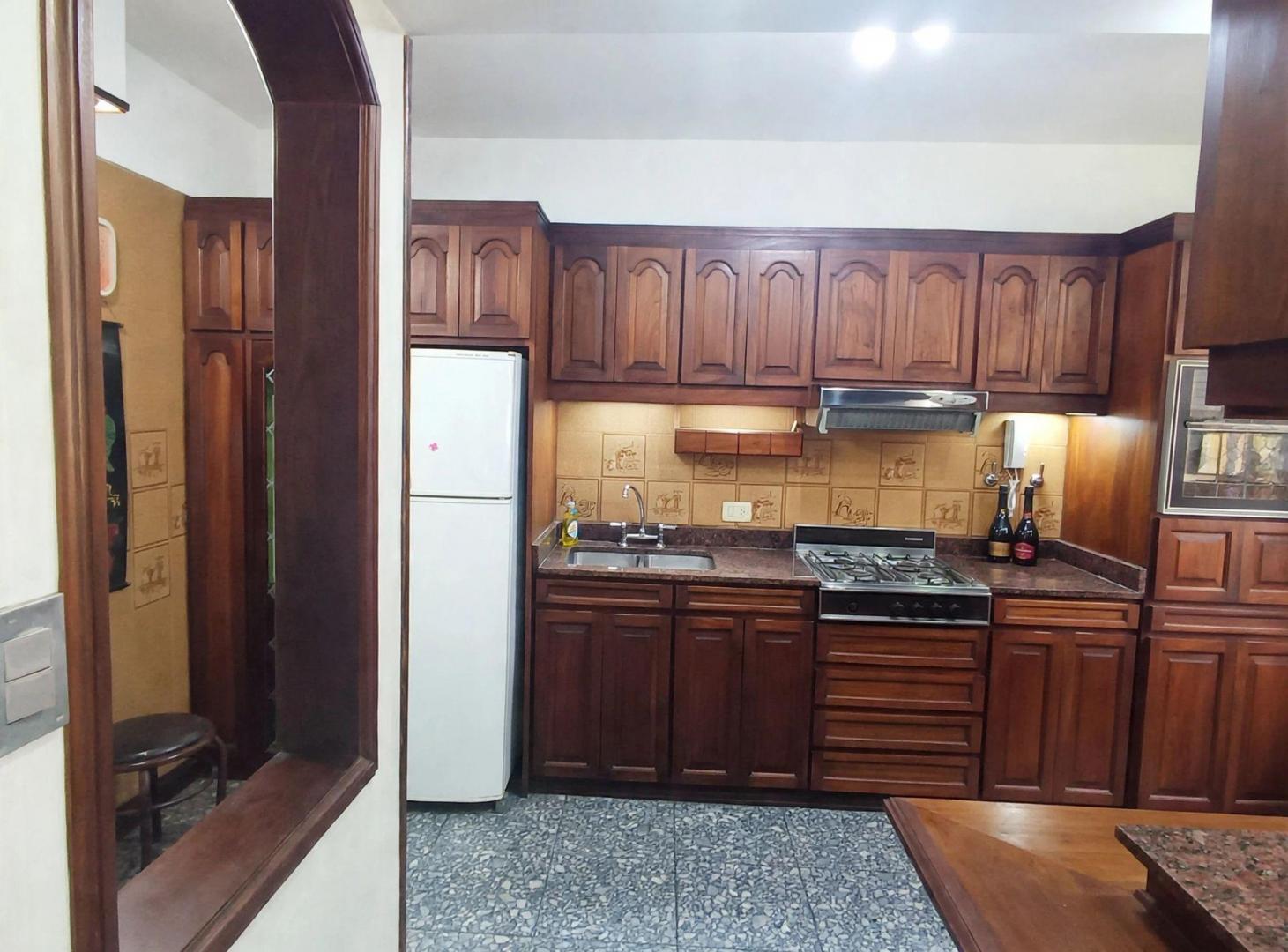 Foto de DEPTO 4 AMBIENTES + BALCÓN CORRIDO EN FLORESTA, imagen 5