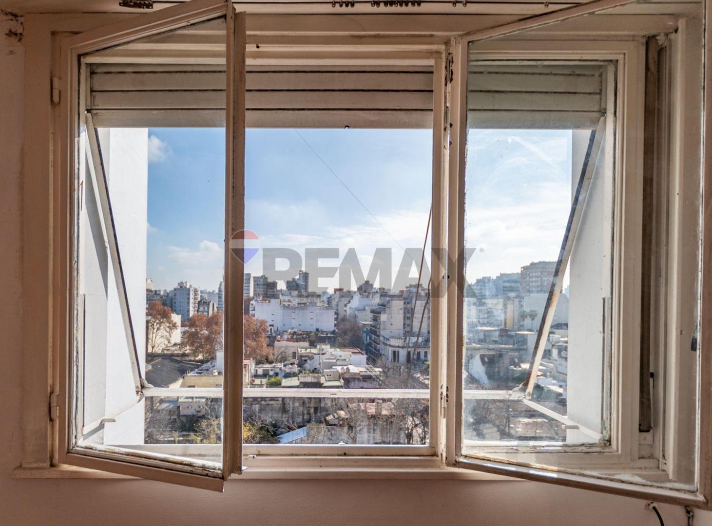 Foto de VENTA 2 AMB PLAZA FLORES SUBTE TREN BALCÓN, imagen 3