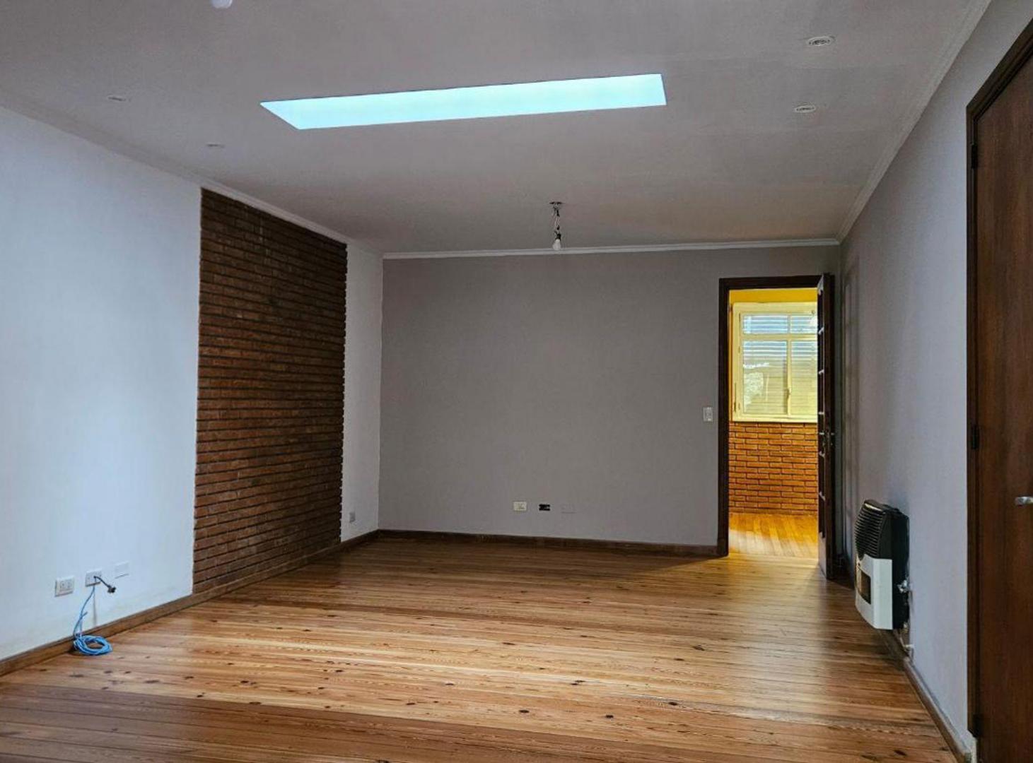 Foto de VENTA PH 4 AMB TIPO CASA S/EXP- JARDÍN Y PARRILLA, imagen 2
