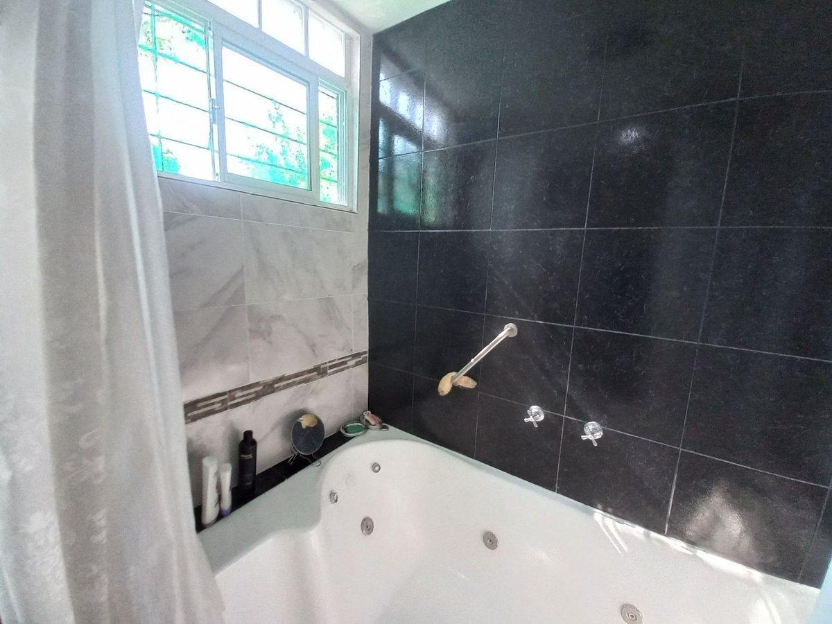 Foto de Casa Lote Propio: 4 Suites, 2 Cocheras y Seguridad, imagen 4