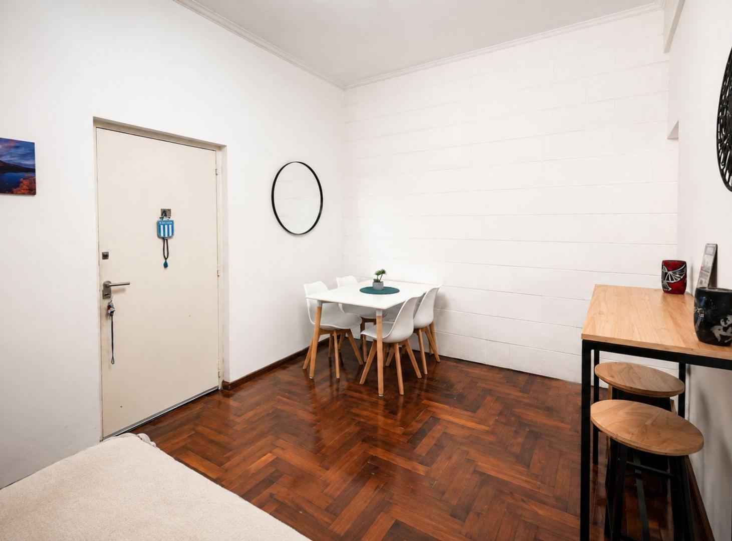 Foto de PH EN VENTA 2 AMBIENTES CON PATIO | CABALLITO, imagen 1