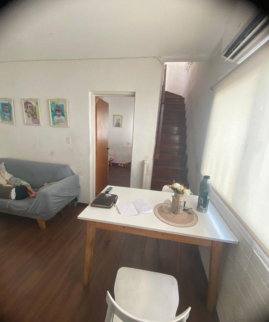 Foto de VENTA PH DUPLEX 3 AMB. VERSALLES S/EXP., imagen 2