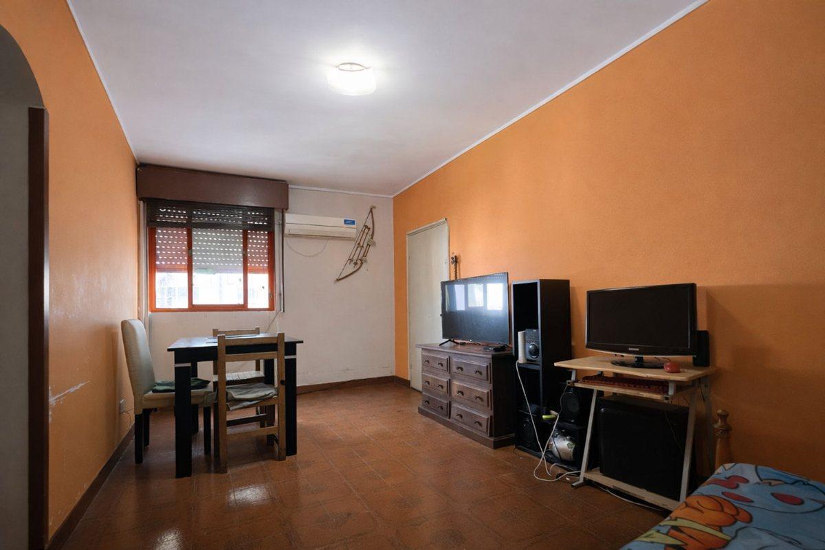 Foto de VENTA LUMINOSO DPTO 3 AMB - CABALLITO -OPORTUNIDAD, imagen 3