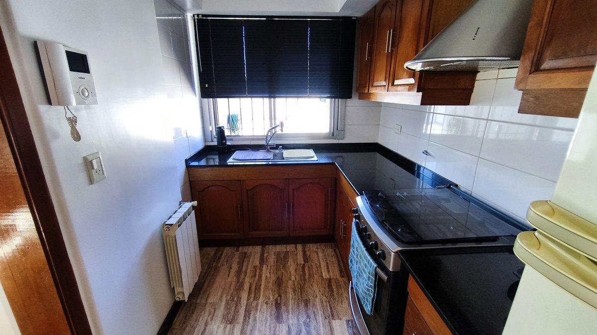 Foto de VENTA CASA IMPECABLE 3 AMB MAS GALPON EN LANUS, imagen 4