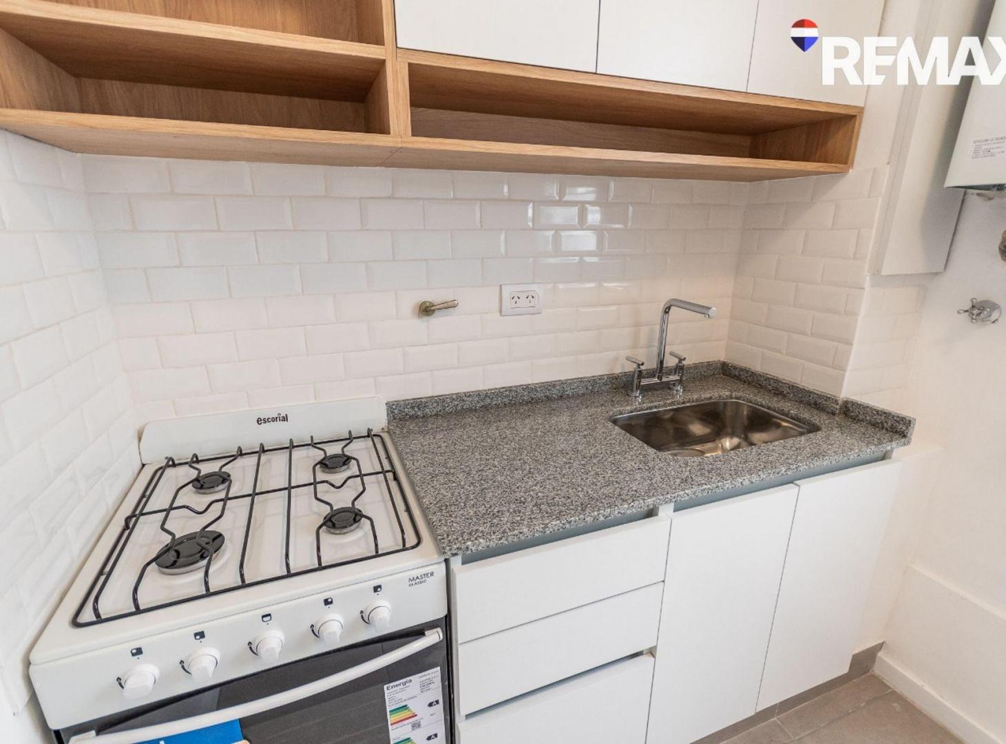 Foto de VENTA DEPTO 2 AMB REFACCIONADO - CABALLITO SUR, imagen 1