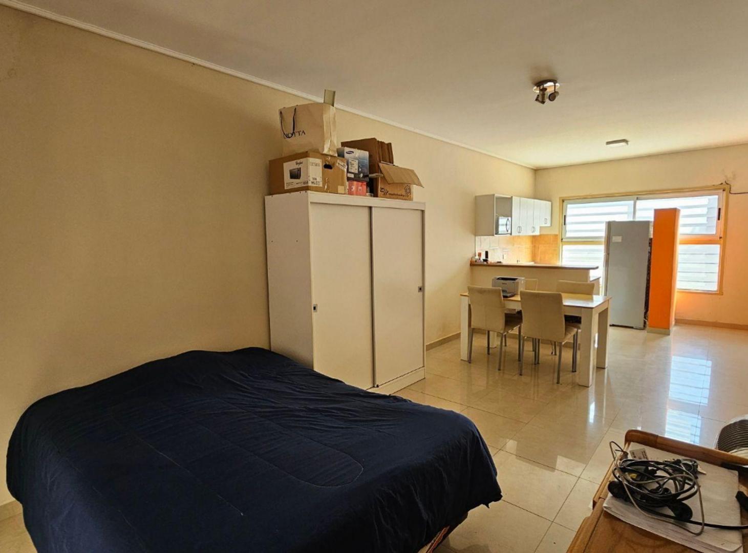 Foto de VENTA MONOAMBIENTE CON PATIO SIN EXPENSAS, imagen 1