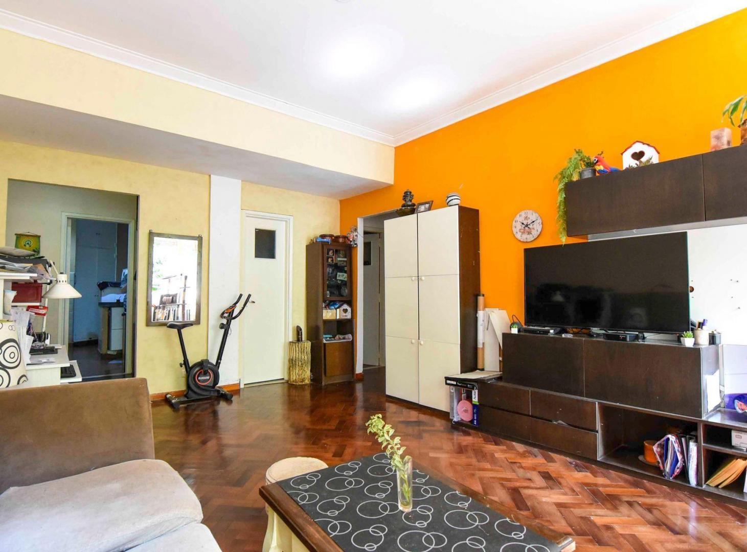Foto de VENTA DEPARTAMENTO 3 AMBIENTES CON PATIO | FLORES, imagen 4