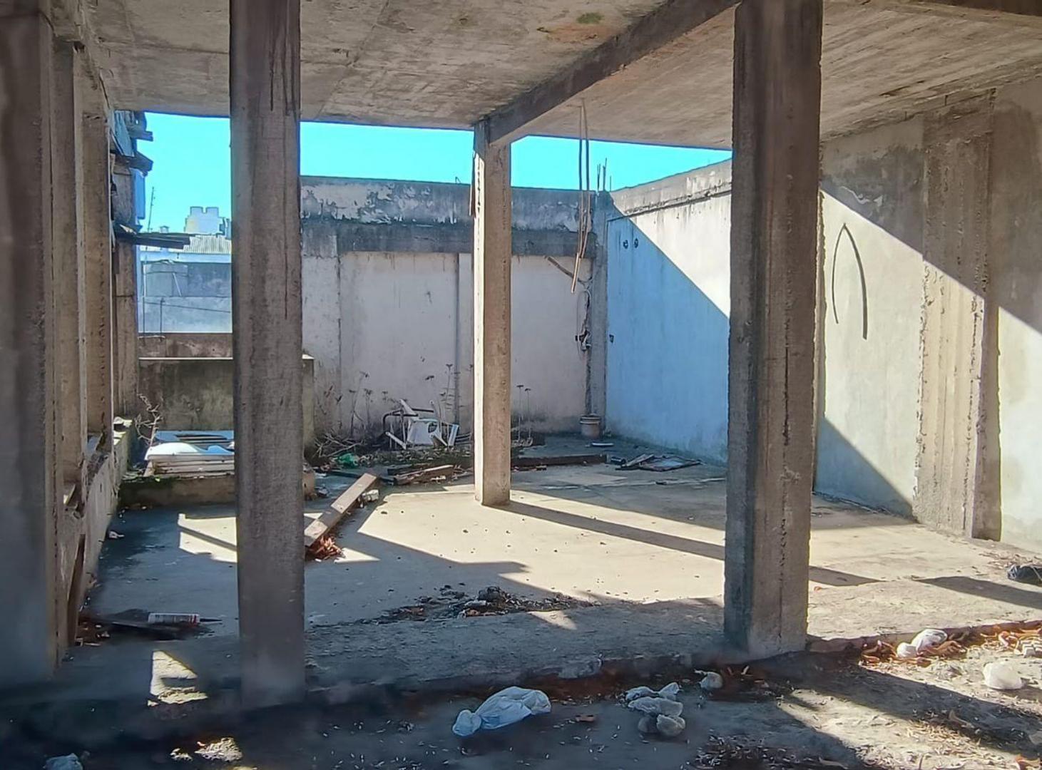 Foto de CASA LOTE PROPIO A REFACCIONAR EN MONTE CASTRO, imagen 2