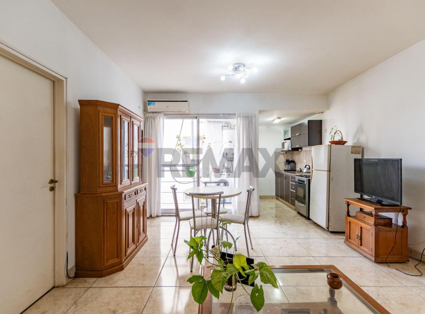 Foto de VENTA DEPARTAMENTO 2 AMB VILLA URQUIZA C/COCHERA, imagen 5