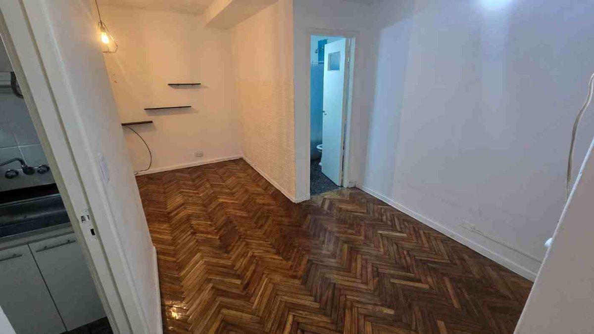 Foto de Alquiler Departamento Palermo zona Plaza Guemes, imagen 2