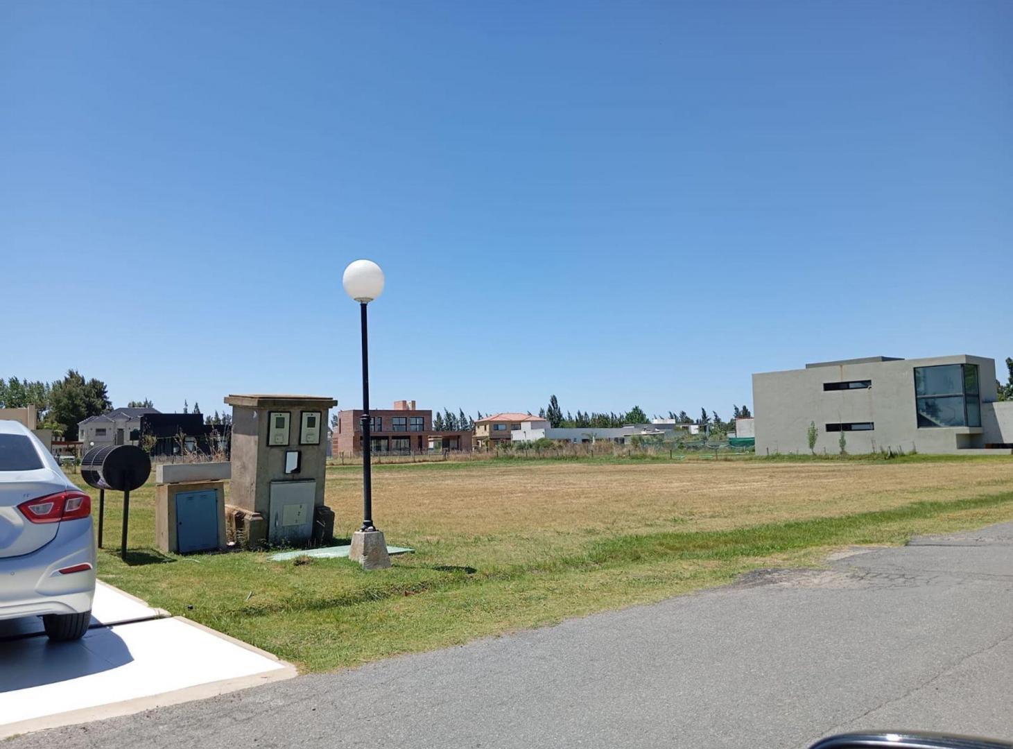 Foto de Venta lote Barrio Fincas del Alba-Canning 1265 M2, imagen 2
