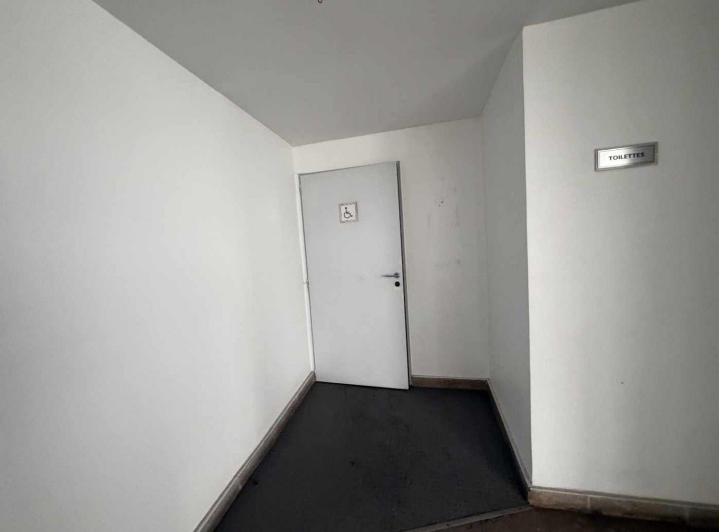 Foto de LOCAL COMERCIAL 300 M² + TERRAZA 300 M², imagen 4