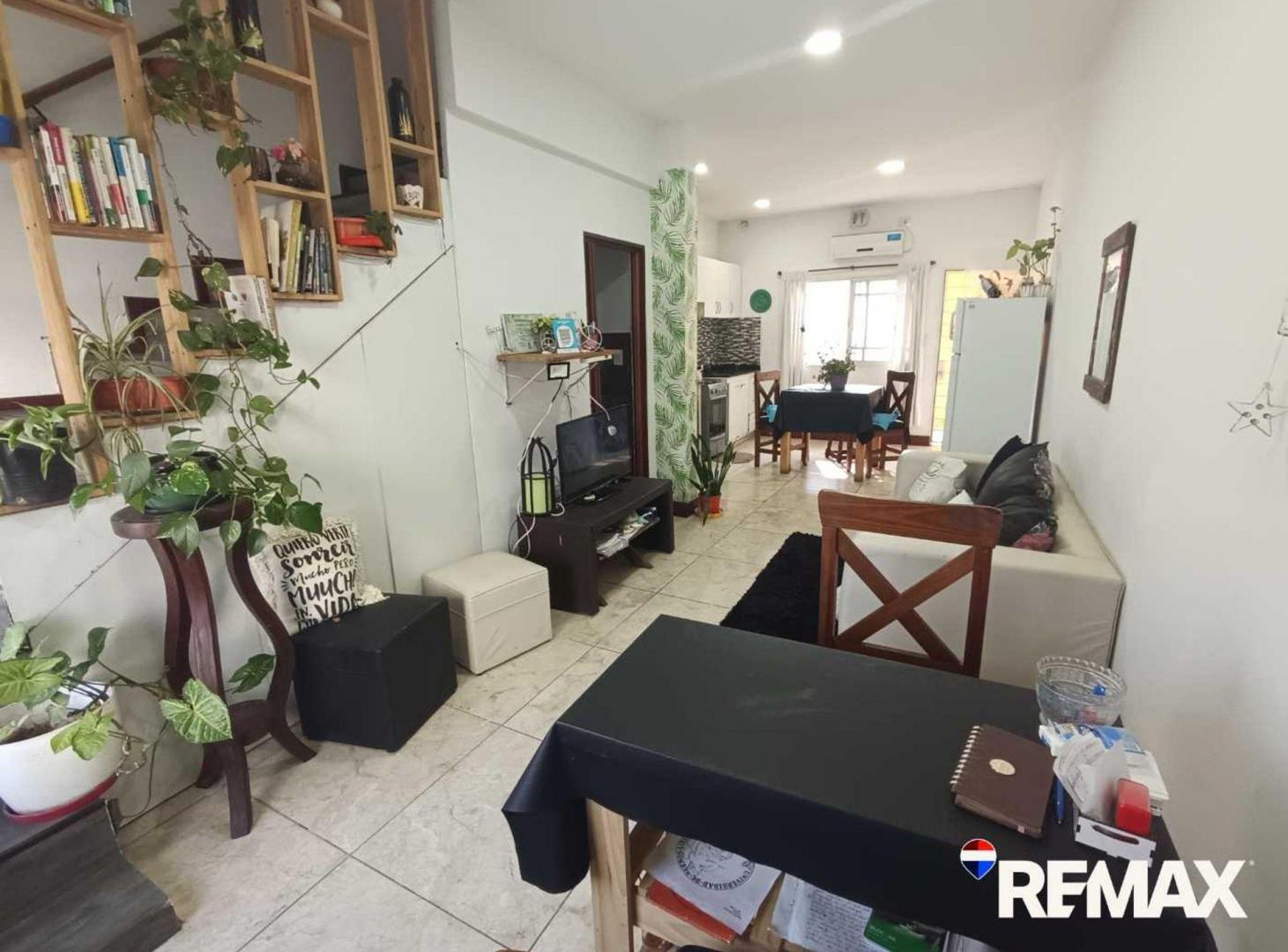 Foto de DUPLEX 3 AMB. CON PATIO Y SIN EXPENSAS - BURZACO, imagen 1