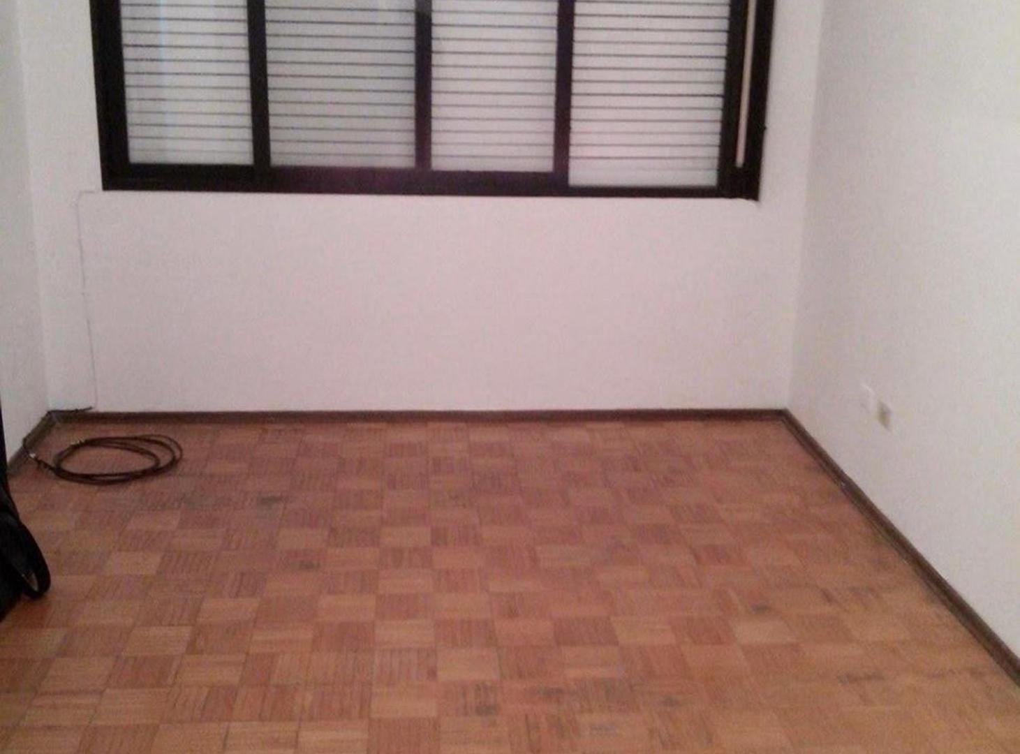 Foto de OPORTUNIDAD MONOAMBIENTE A RECICLAR, imagen 1
