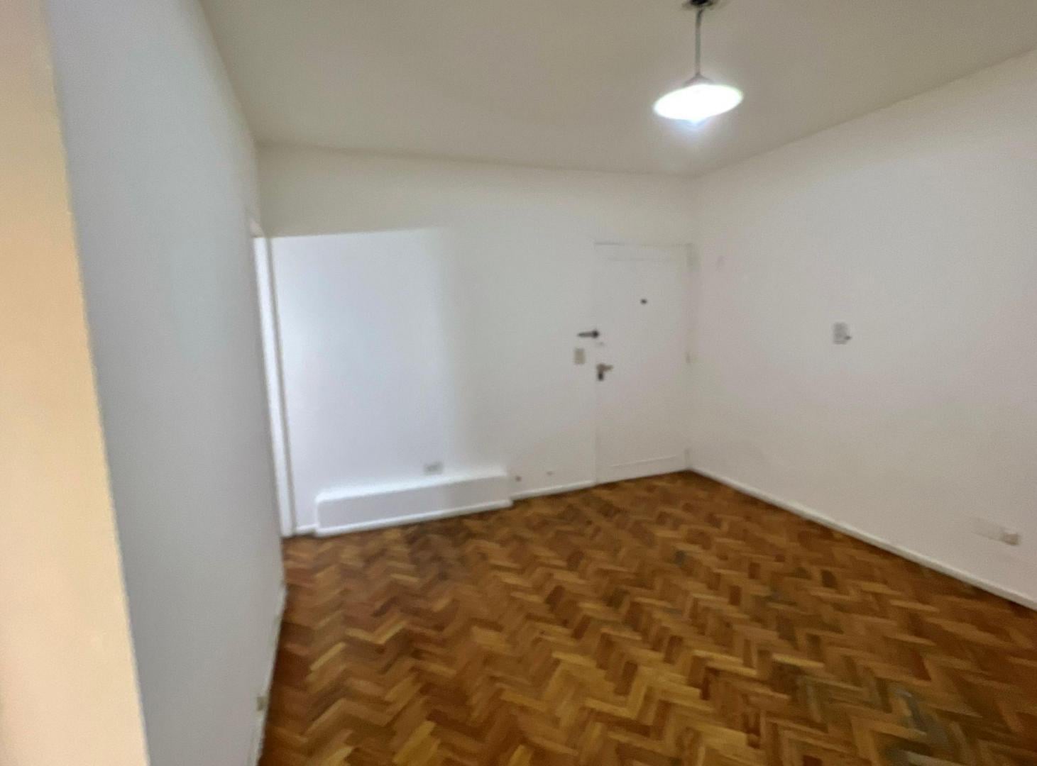 Foto de VENTA DEPTO 2 AMBIENTES CON PATIO - CABALLITO-PUAN, imagen 5