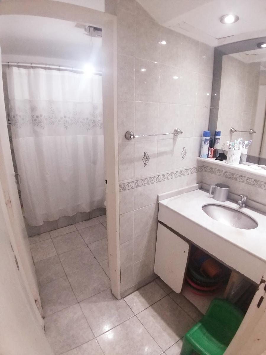 Venta - Piso de 5 Ambientes - 2 Patios - Balcón - Bajas Expensas 2