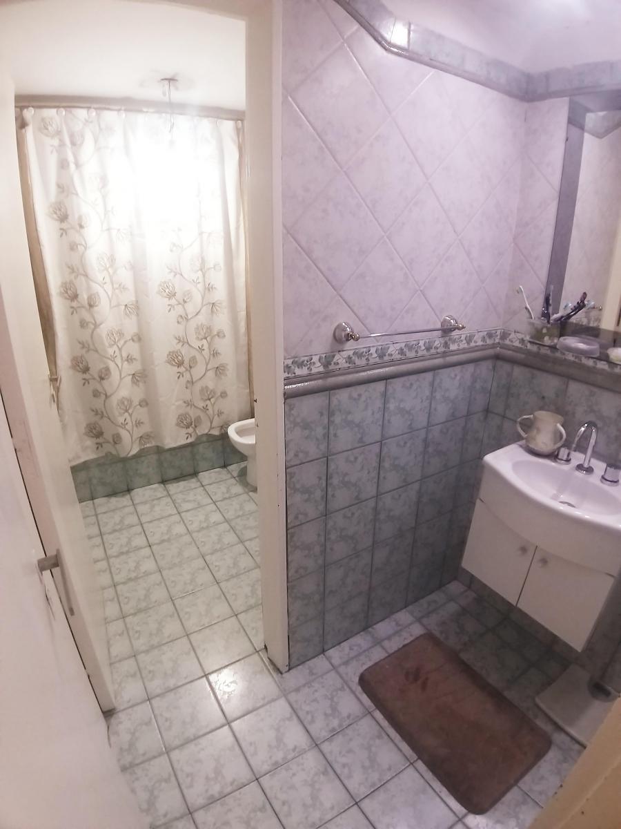 Venta - Piso de 5 Ambientes - 2 Patios - Balcón - Bajas Expensas 5