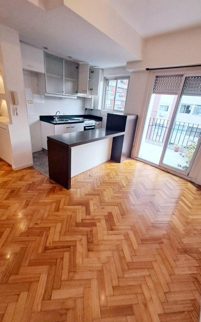 Foto de VENTA - DEPARTAMENTO 2 AMBIENTES - BALCON ATERRAZADO - MUY BUEN ESTADO, imagen 1