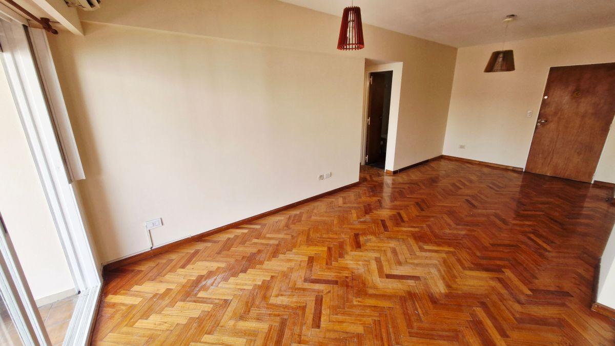 Foto de ALQUILER - DEPARTAMENTO 2 AMBIENTES - BALCON ATERRAZADO - COCHERA, imagen 5