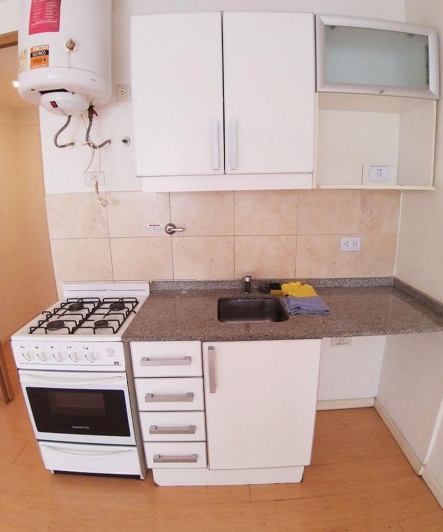 Foto de ALQUILER - DEPARTAMENTO 1 AMBIENTE - EXCELENTE UBICACION - APTO, imagen 4